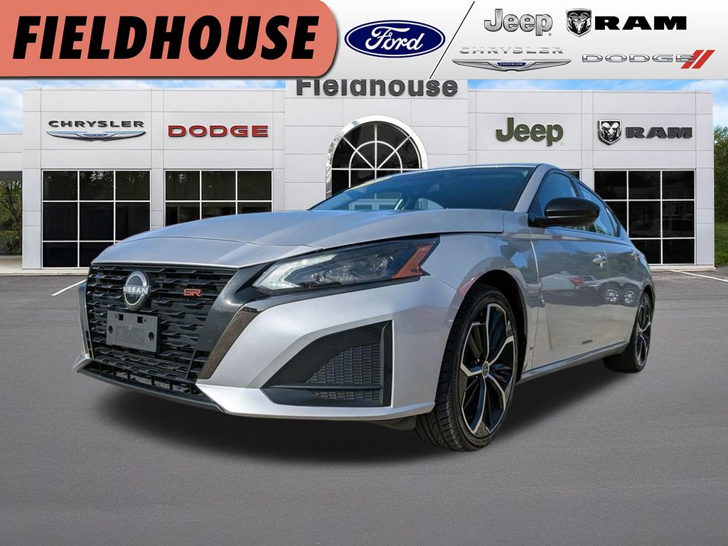 2024 Nissan Altima SR