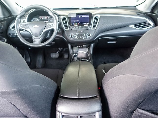 2023 Chevrolet Malibu 1LT photo 4