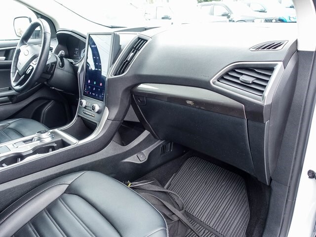 2023 Ford Edge SEL photo 4