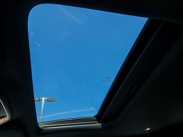 2022 Jeep Cherokee Laredo X photo 3