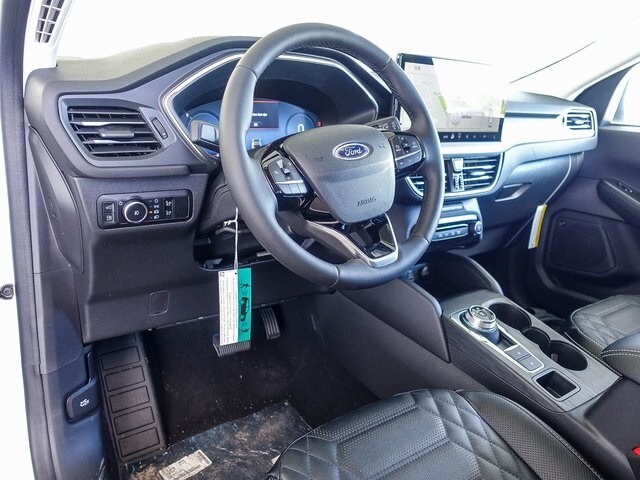 2024 Ford Escape Plug-In Hybrid Premium photo 2