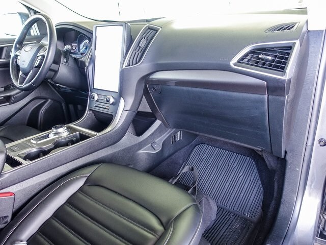 2023 Ford Edge SEL photo 4