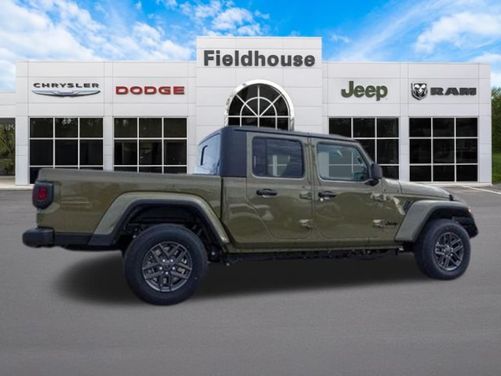 New 2026 Jeep Gladiator SPORT S 4X4 Pickup