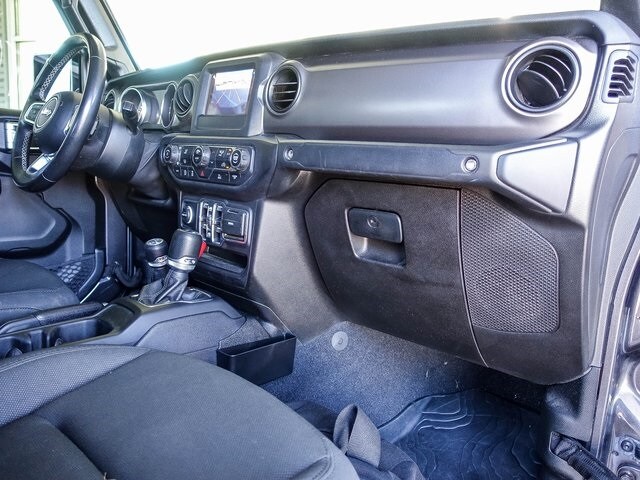 2020 Jeep Gladiator Sport photo 4