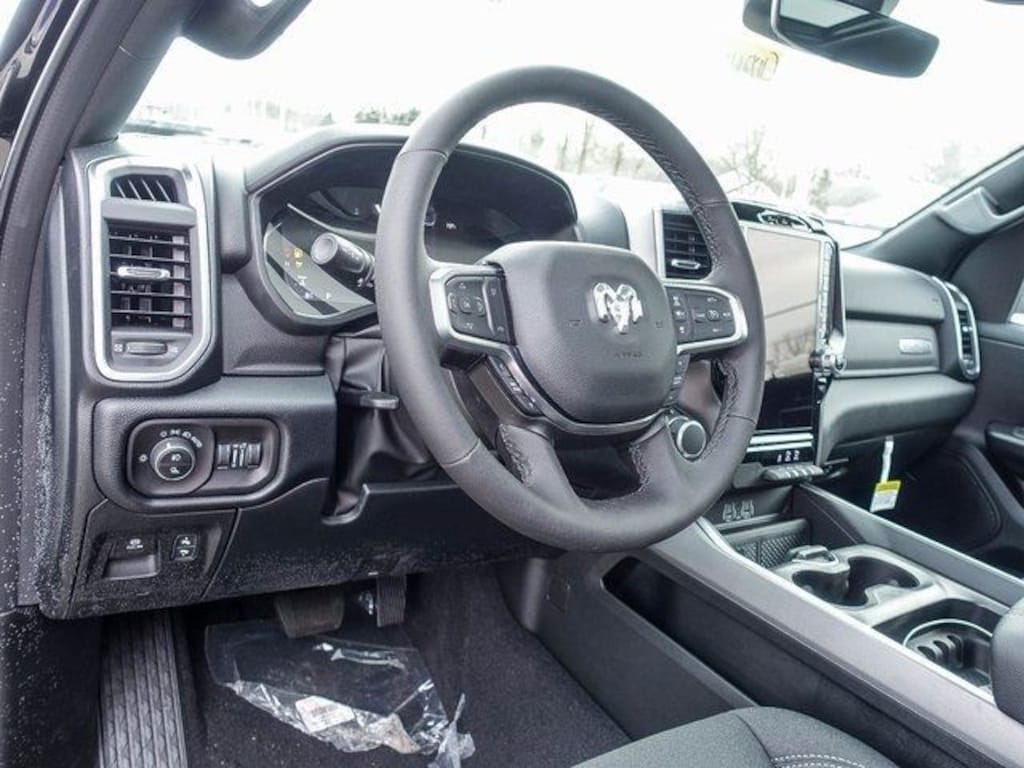 New 2026 Ram 1500 BIG HORN CREW CAB 4X4 5'7 BOX Pickup