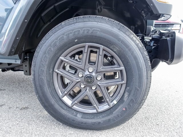 2025 Jeep Gladiator Sport S photo 4