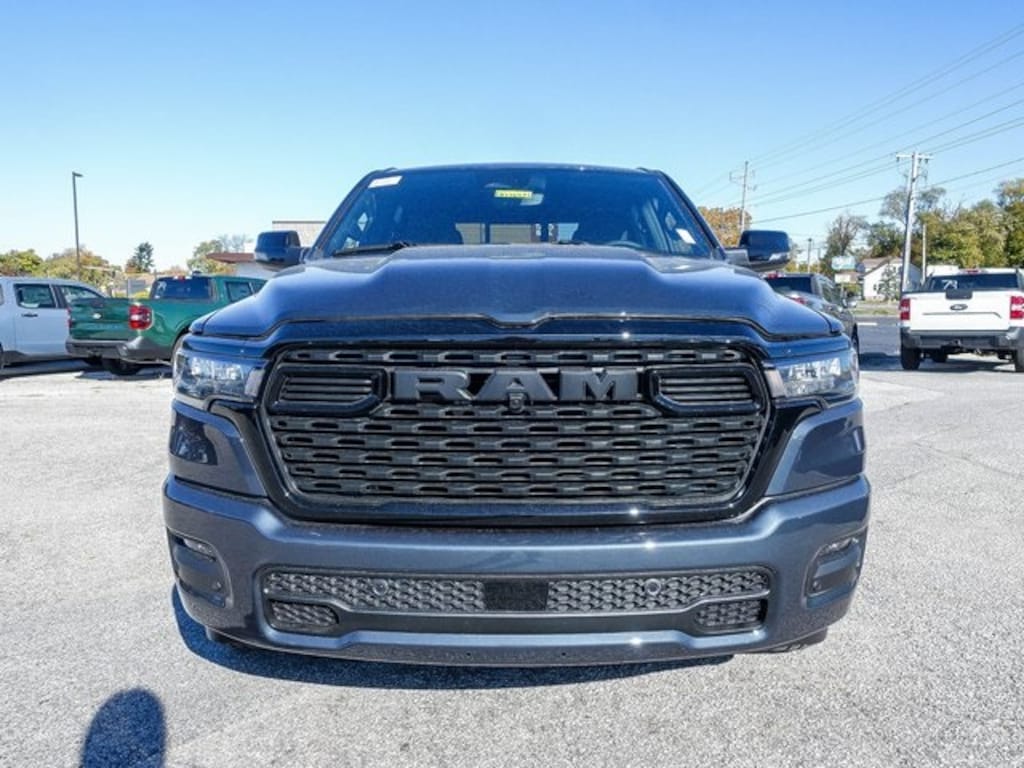 New 2026 Ram 1500 BIG HORN CREW CAB 4X4 5'7 BOX Pickup