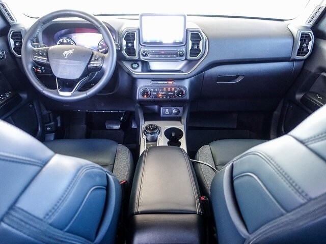 2024 Ford Bronco Sport Outer Banks photo 2