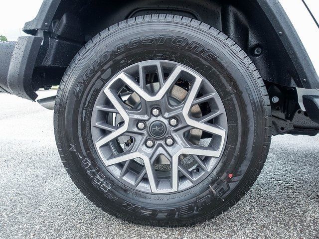 2025 Jeep Wrangler 4-Door Sahara - Photo 6