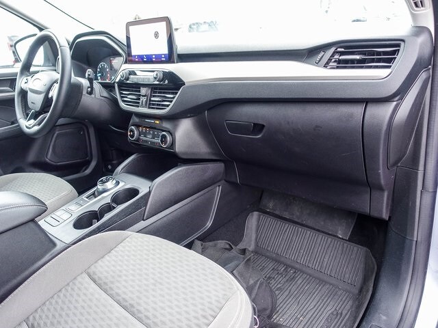 2022 Ford Escape SE photo 4