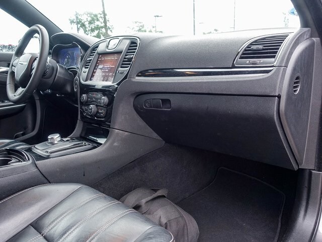 2023 Chrysler 300 S photo 4