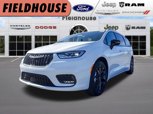 2026 Chrysler Pacifica Select's photo