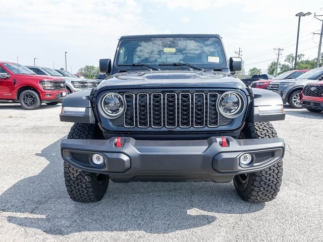 2025 Jeep Wrangler Rubicon photo 2