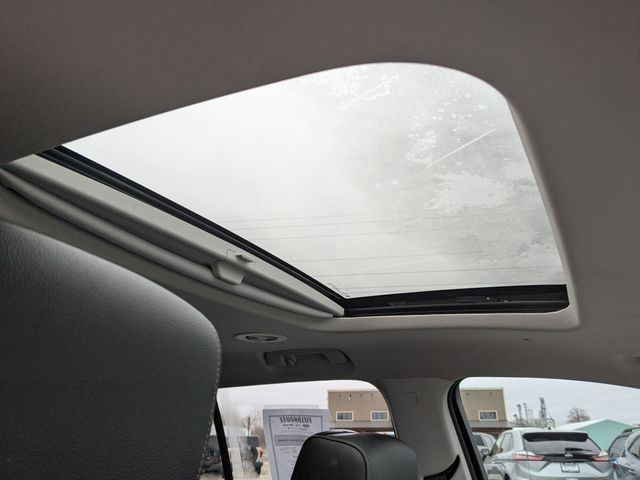 Used 2019 Chevrolet Traverse Premier with VIN 1GNEVKKW0KJ257975 for sale in De Motte, IN