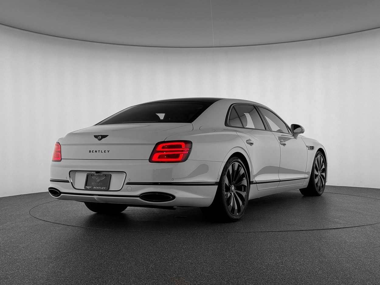 2026 Bentley Flying Spur - Photo 6
