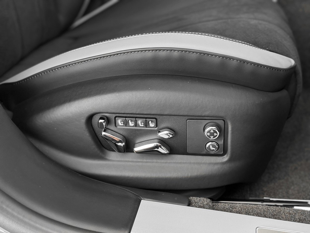 2025 Bentley Flying Spur Speed - Photo 31