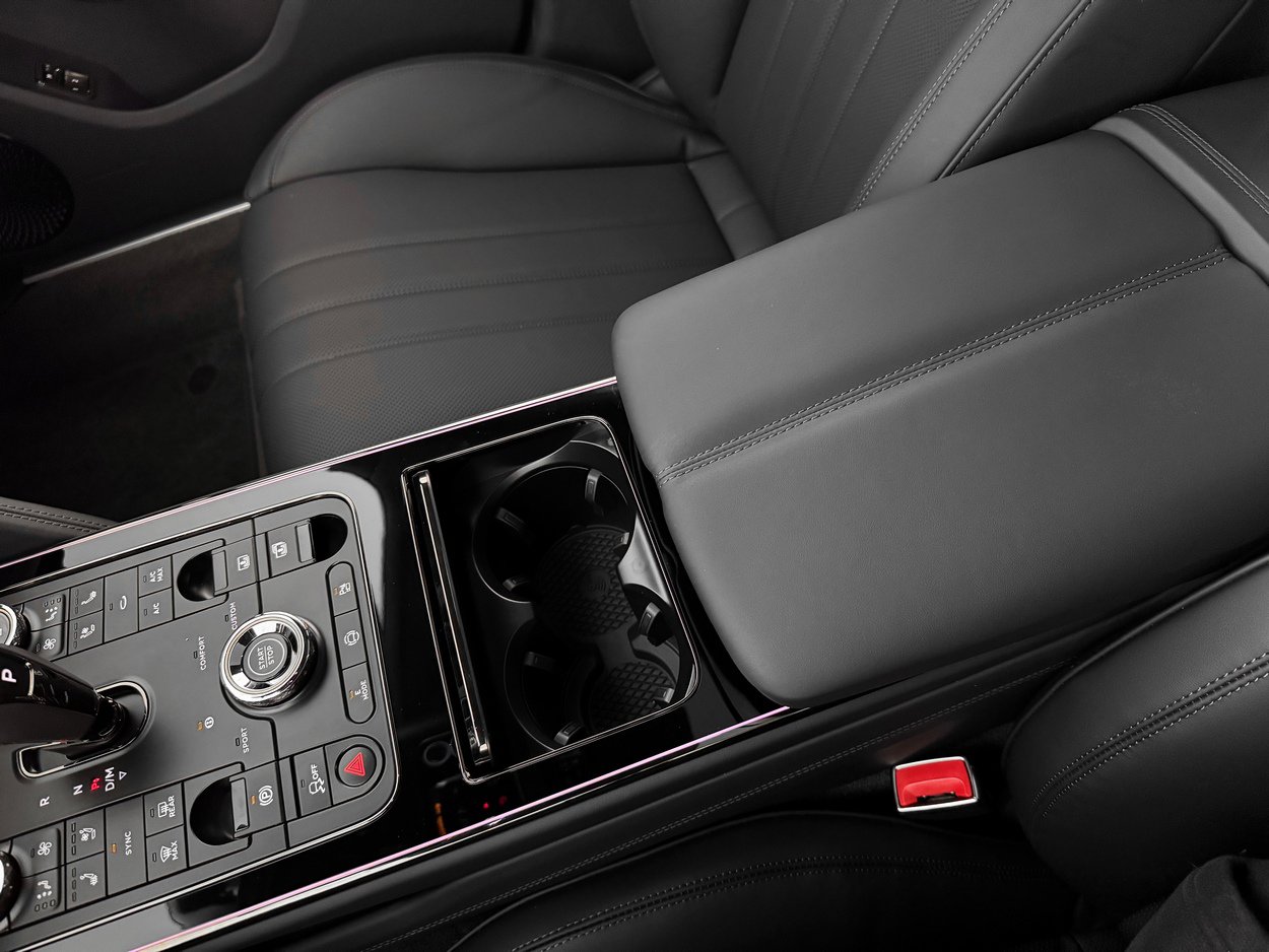 2026 Bentley Flying Spur - Photo 21