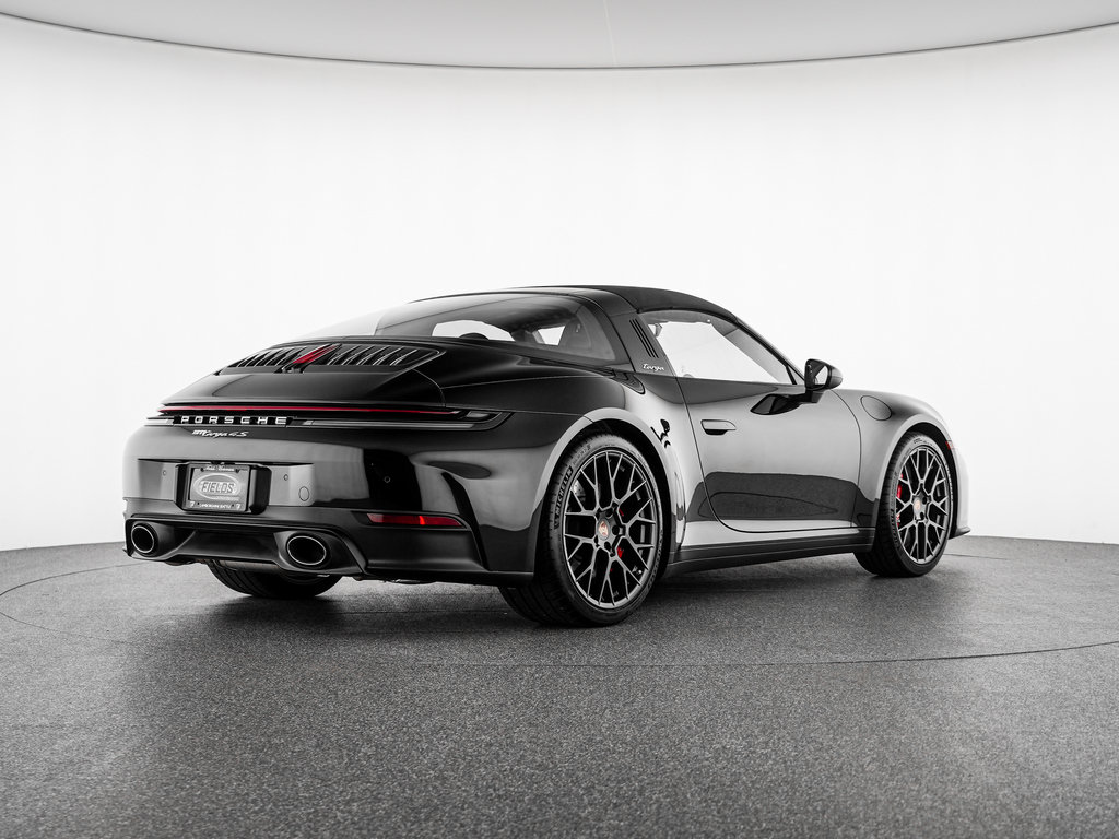 2026 Porsche 911 S - Photo 6