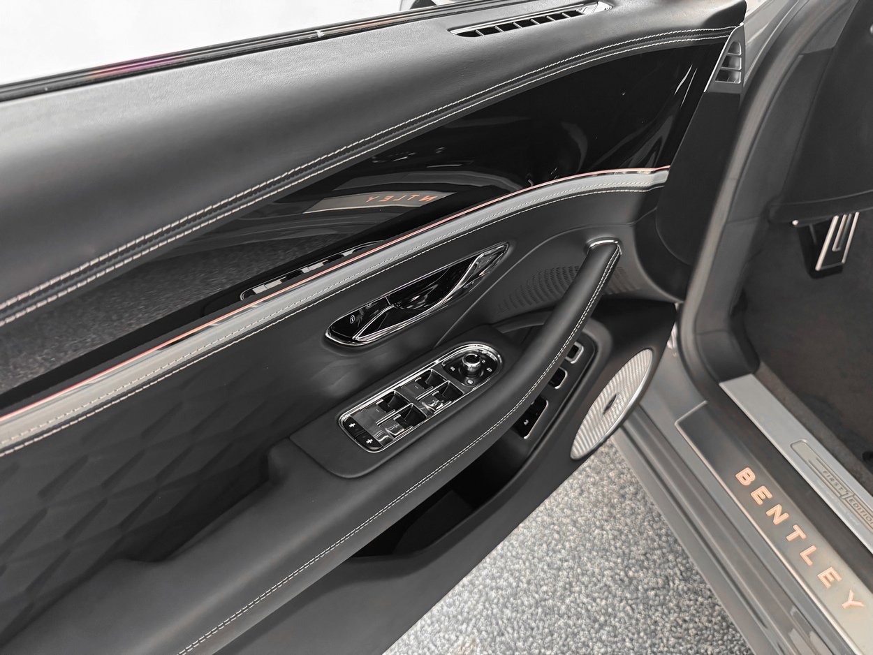 2025 Bentley Flying Spur Speed - Photo 14