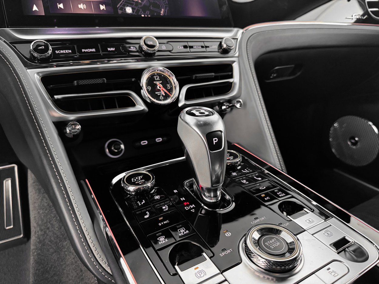 2025 Bentley Flying Spur Speed - Photo 24