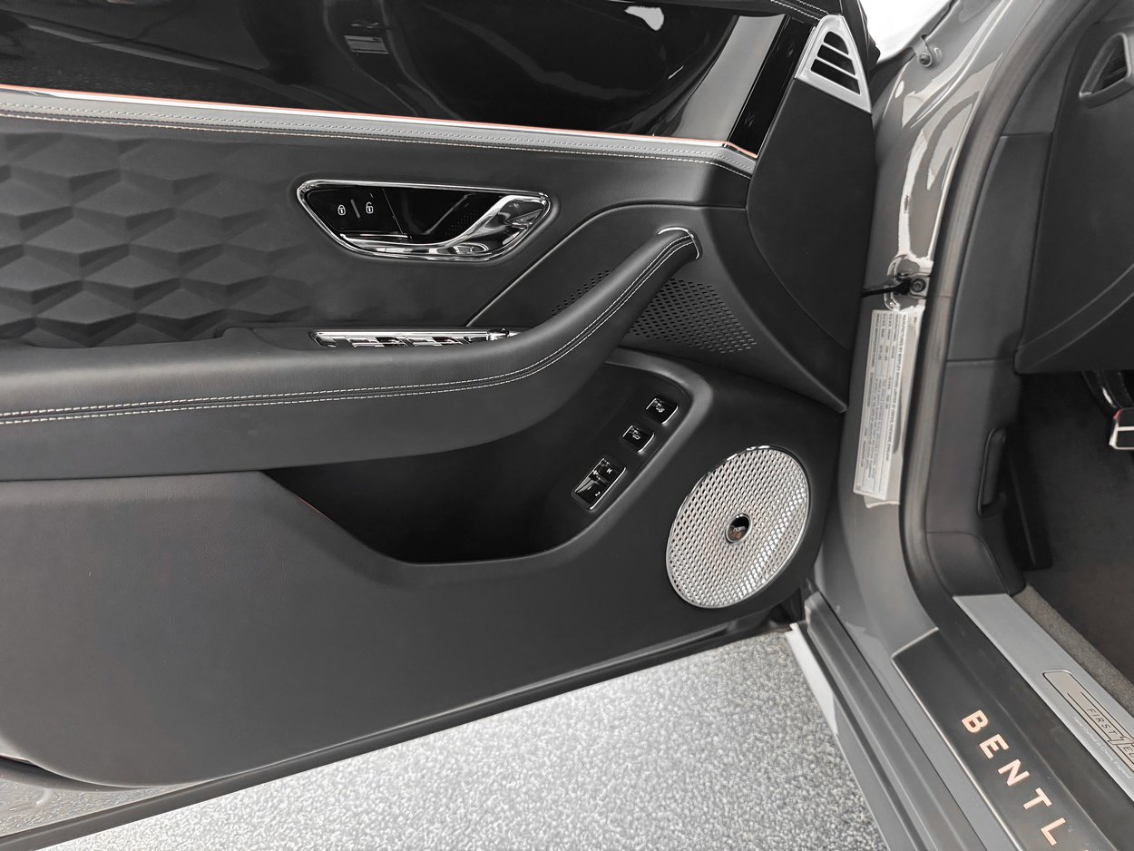 2025 Bentley Flying Spur Speed - Photo 15