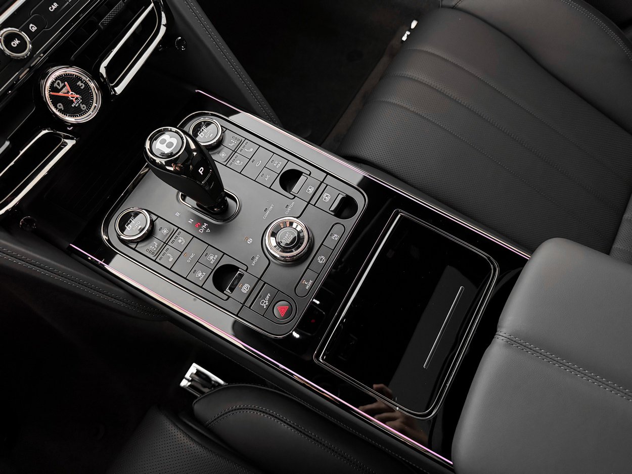 2026 Bentley Flying Spur - Photo 19