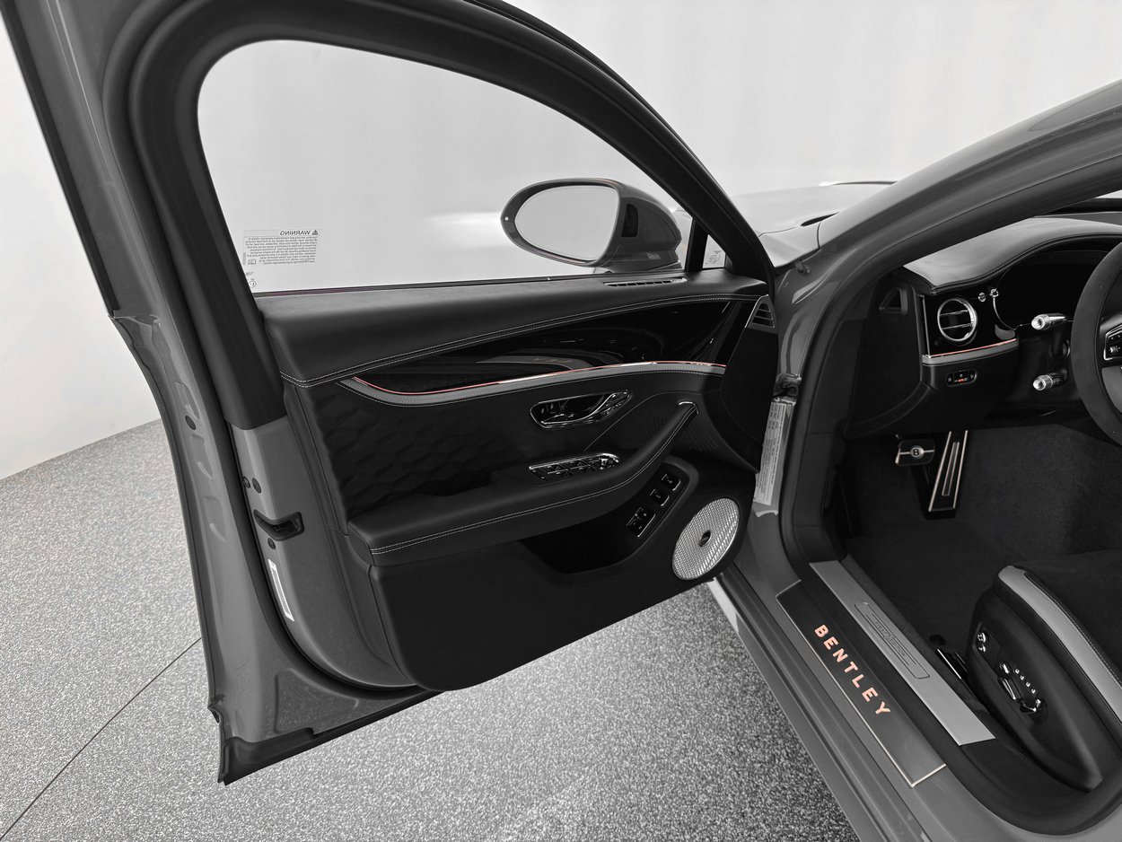 2025 Bentley Flying Spur Speed - Photo 13