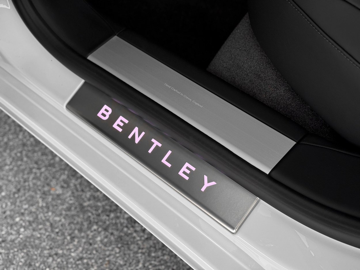 2026 Bentley Flying Spur - Photo 23