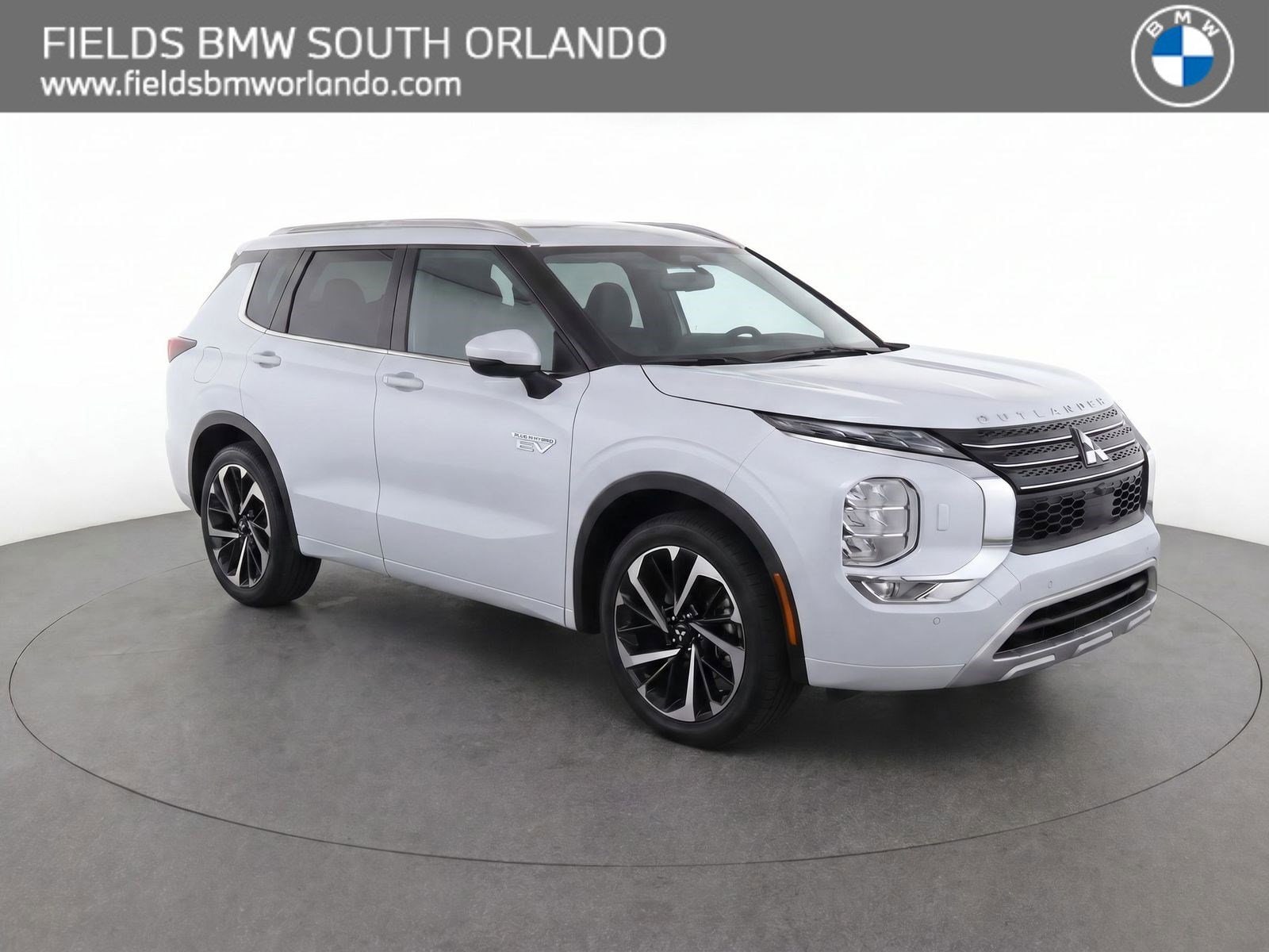 2023 Mitsubishi Outlander Plug-in Hybrid SEL S-AWC's photo