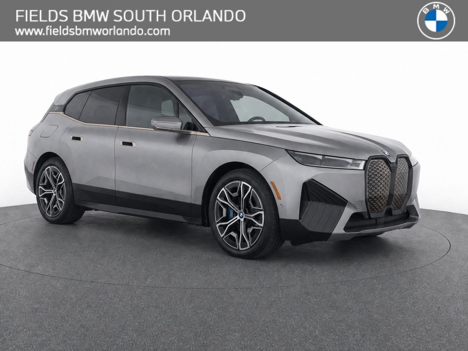 2024 BMW iX xDrive50's photo