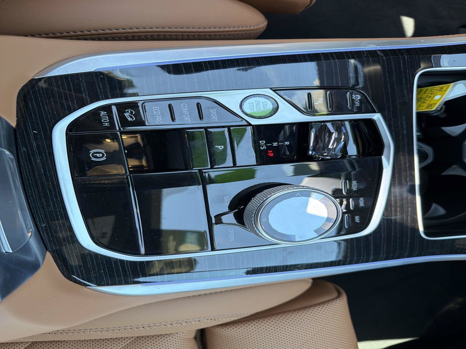 2025 BMW X5 M60i - Photo 26
