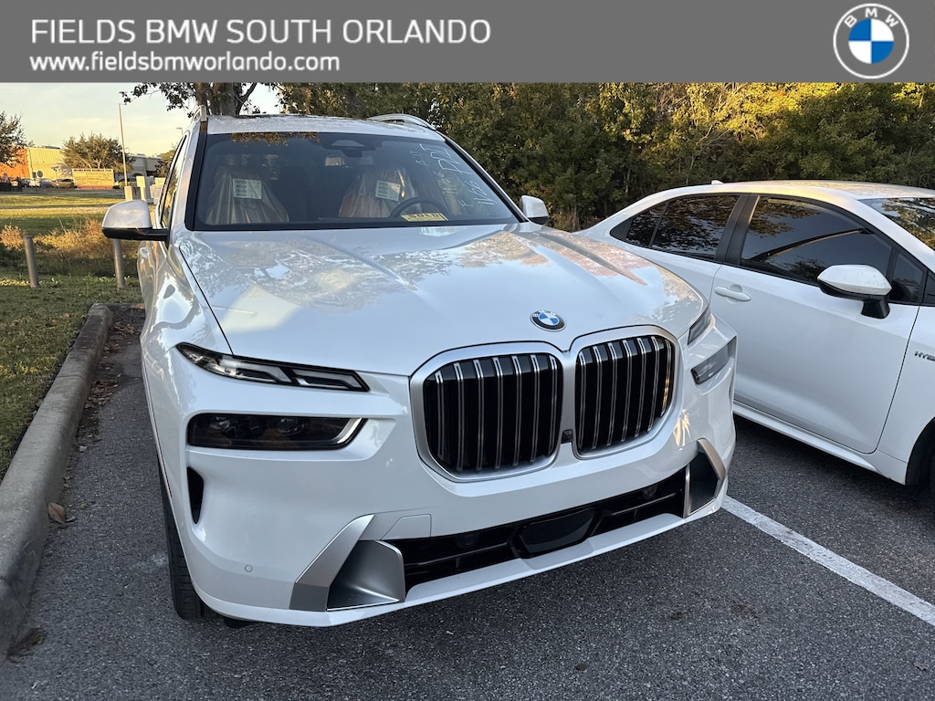 New 2026 BMW X7 xDrive40i xDrive40i Sports Activity Vehicle