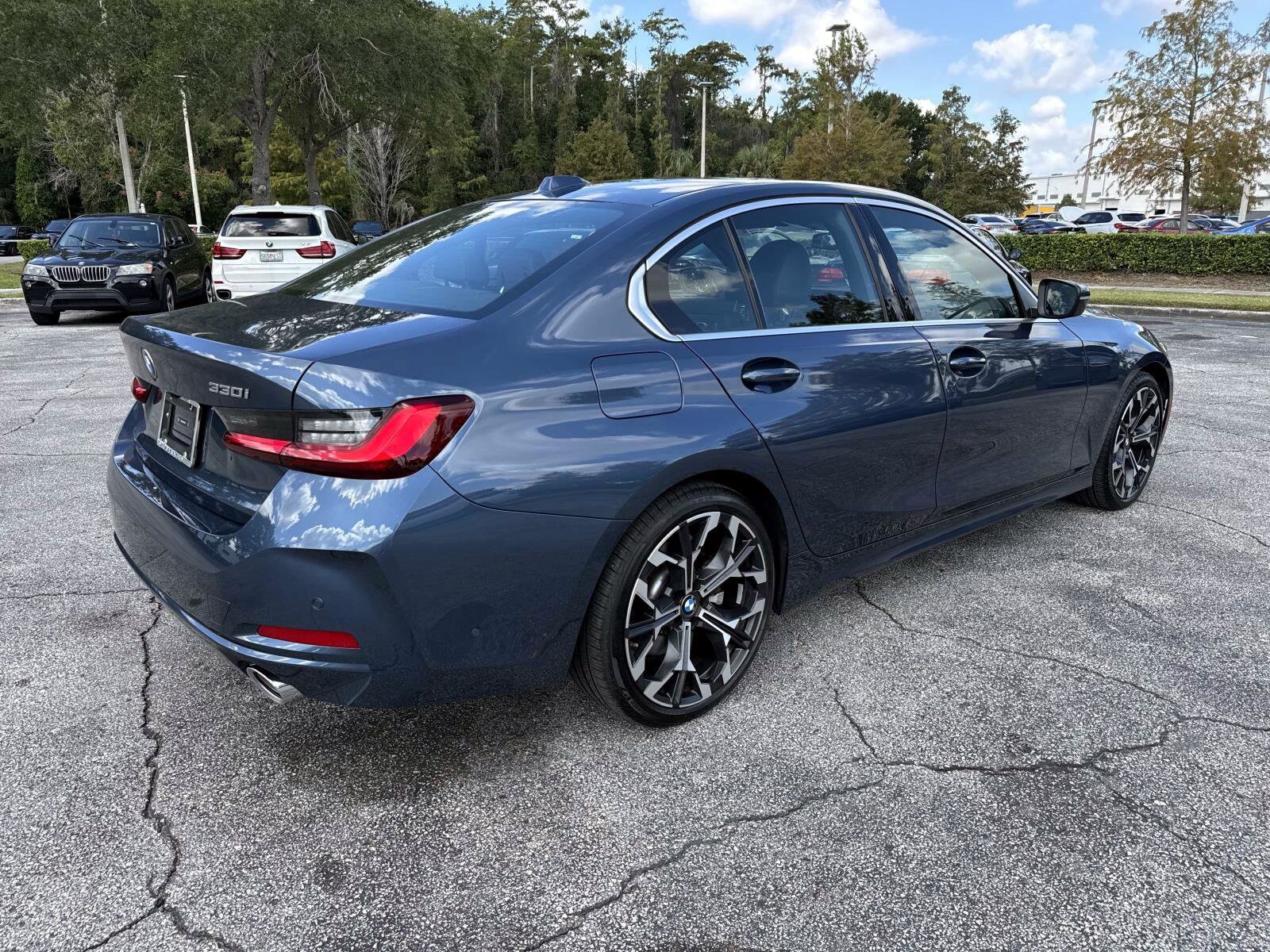 2025 Bmw 330i photo 3