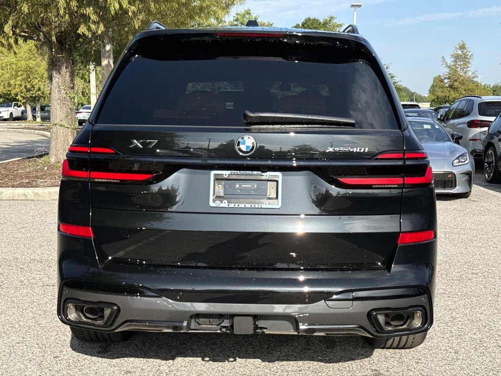 New 2027 BMW X7 xDrive40i xDrive40i Sports Activity Vehicle