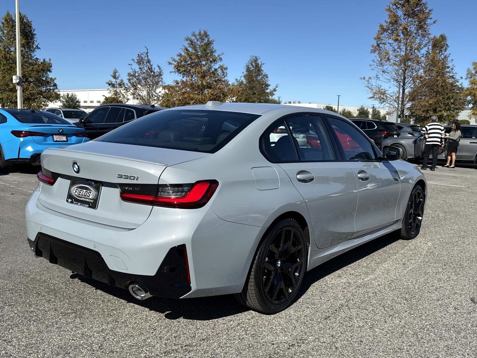 2026 Bmw 330i Sedan photo 3