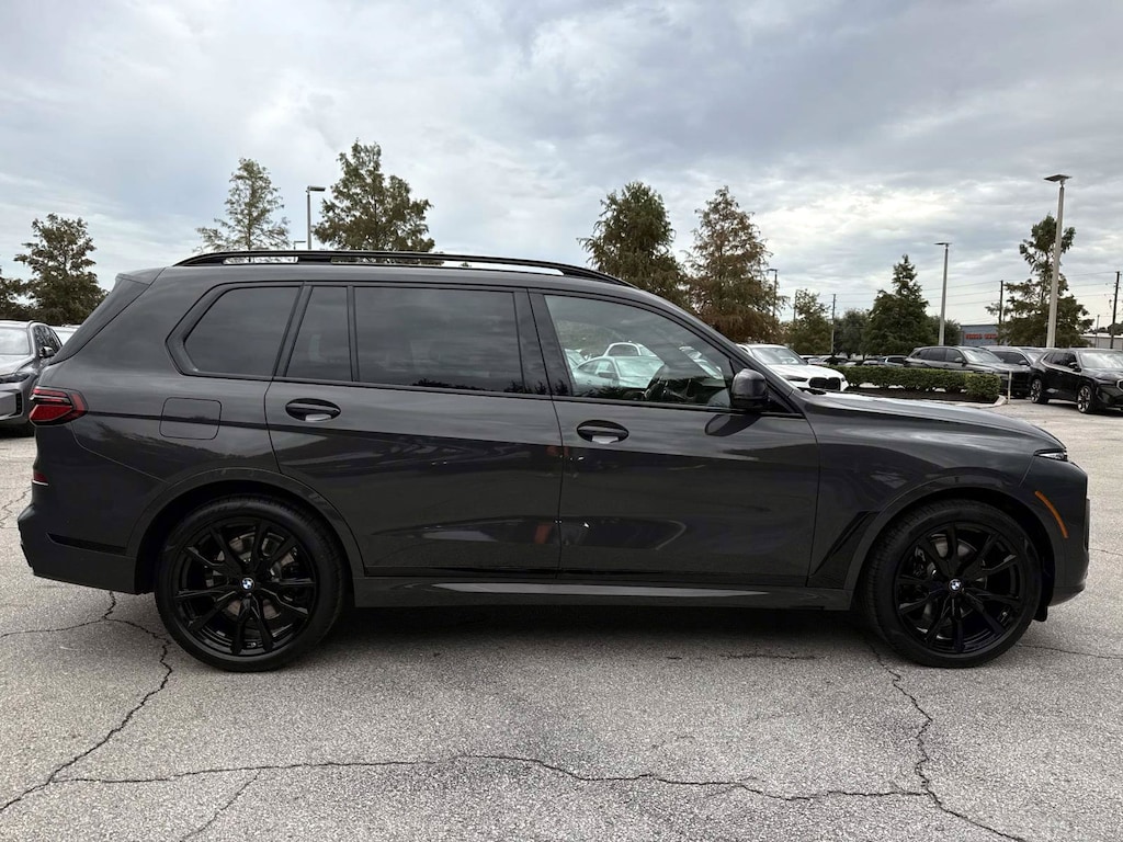New 2027 BMW X7 xDrive40i xDrive40i Sports Activity Vehicle