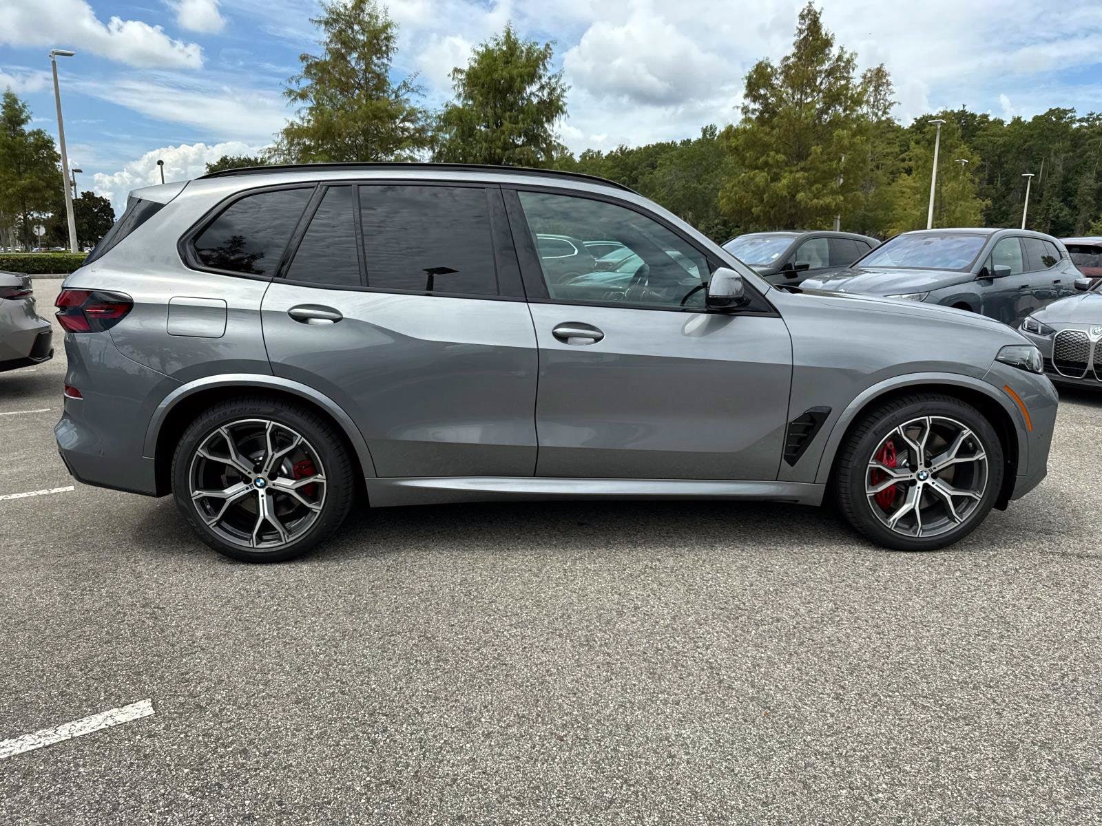 2026 BMW X5 50e - Photo 2