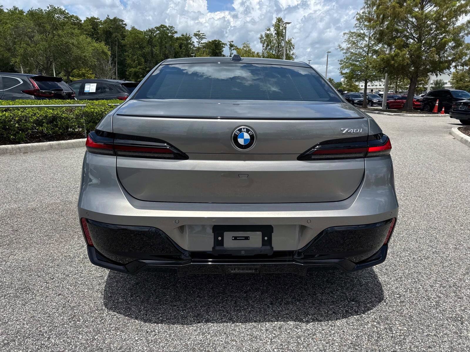 2025 Bmw 740i photo 4