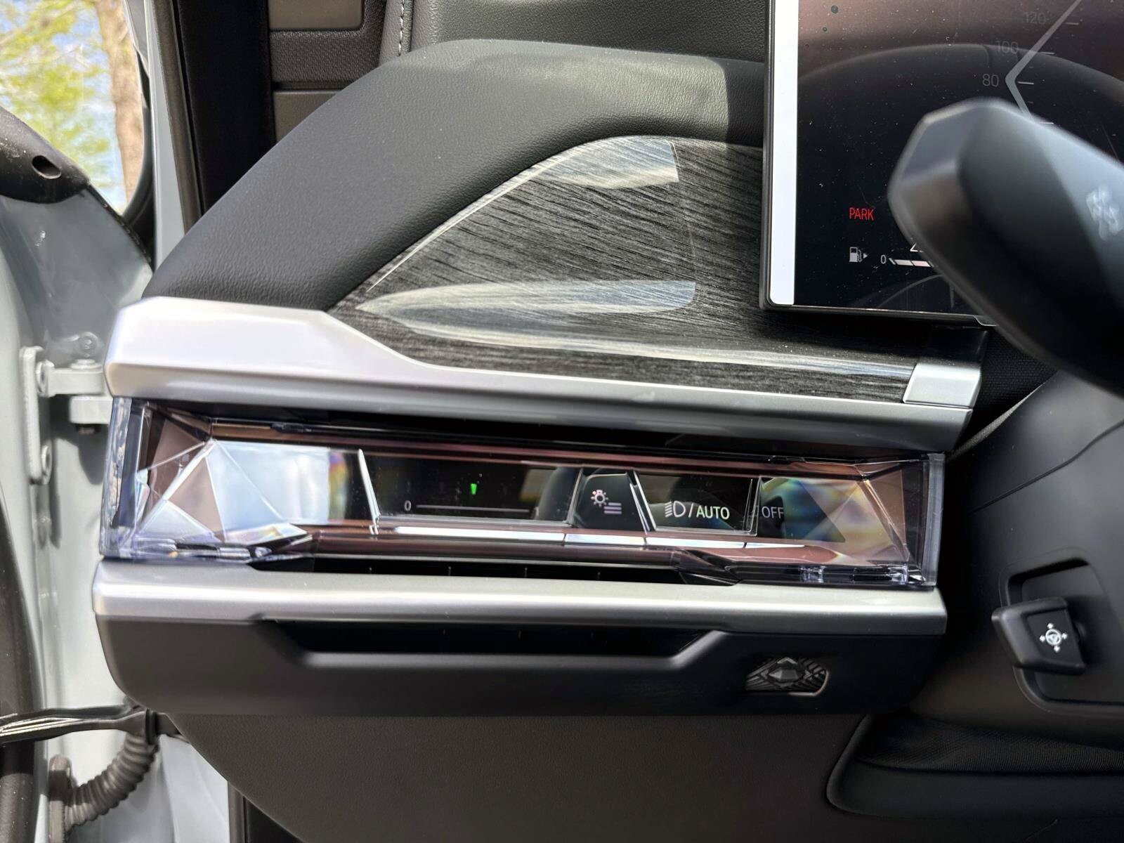 2025 BMW 7 Series 760i - Photo 35
