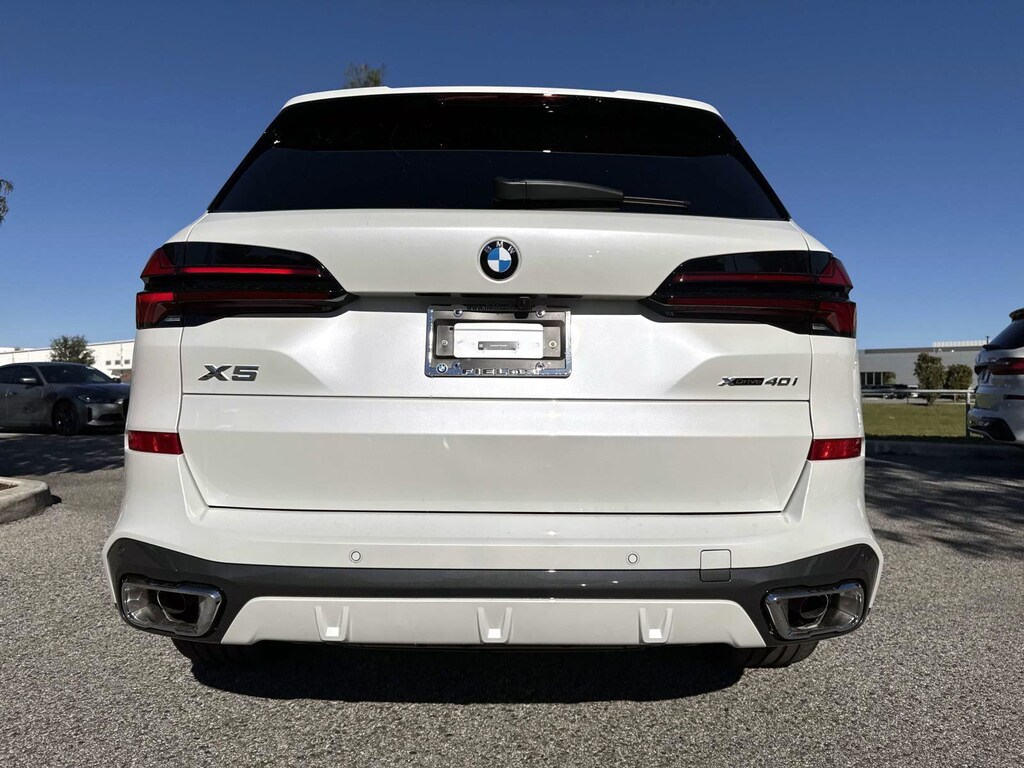 New 2026 BMW X5 xDrive40i xDrive40i Sports Activity Vehicle