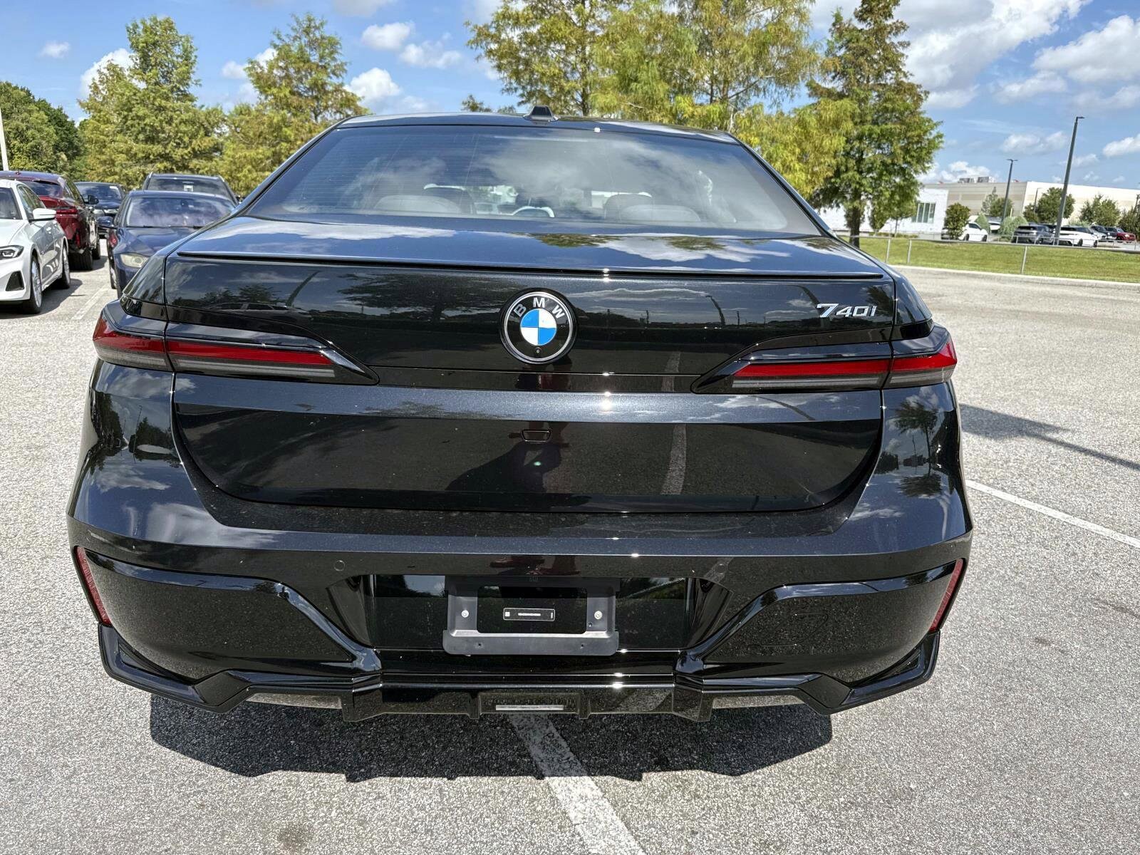 2025 Bmw 740i photo 4