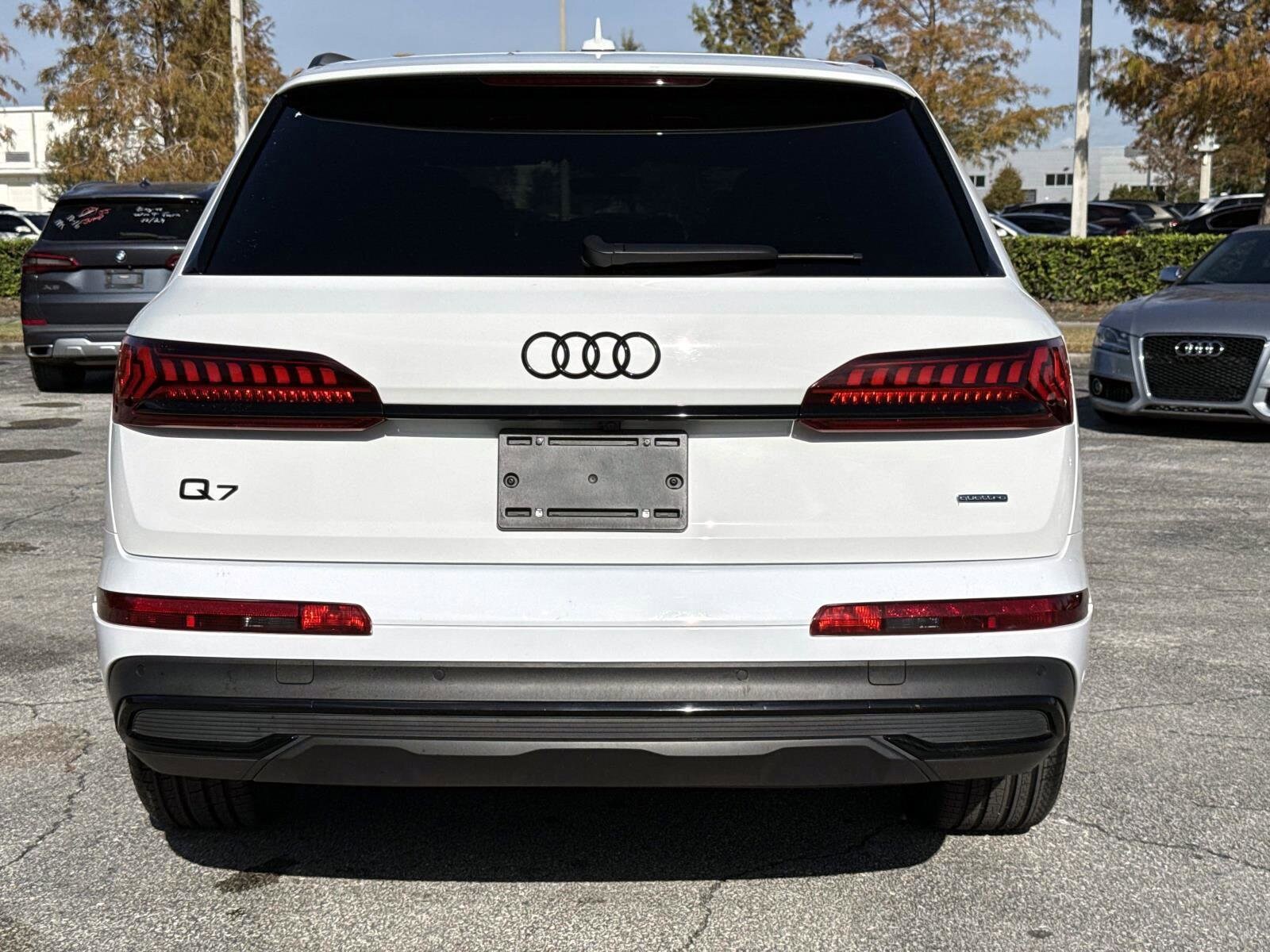 2023 Audi Q7 Premium Plus photo 4