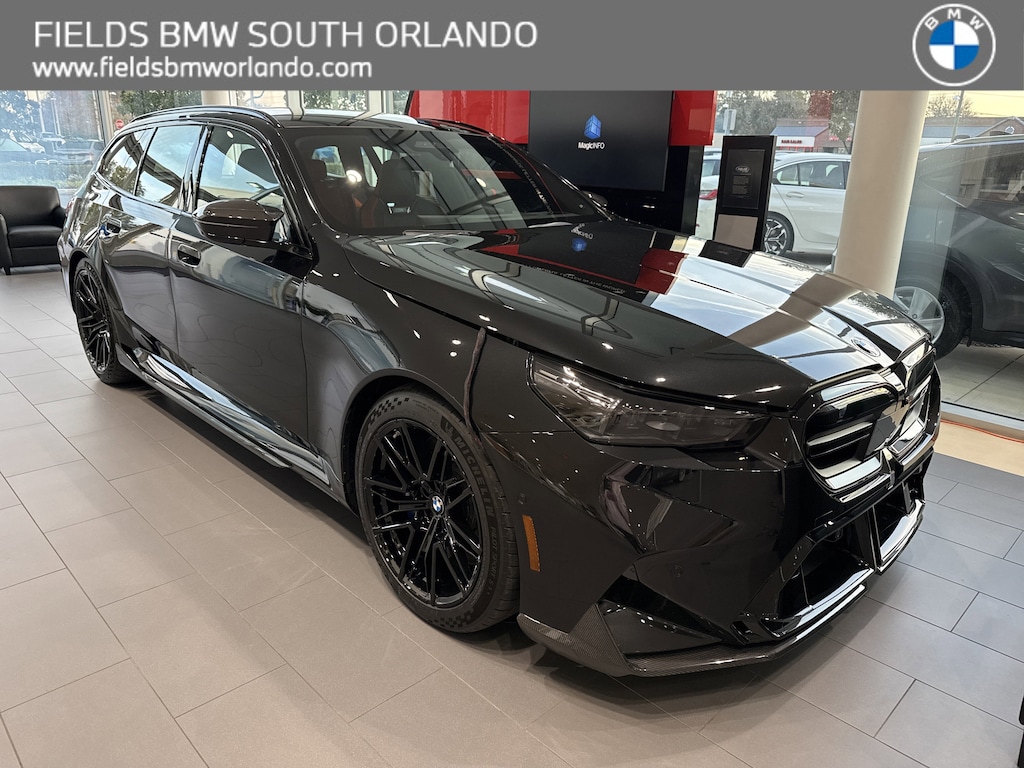 New 2026 BMW M5 Touring