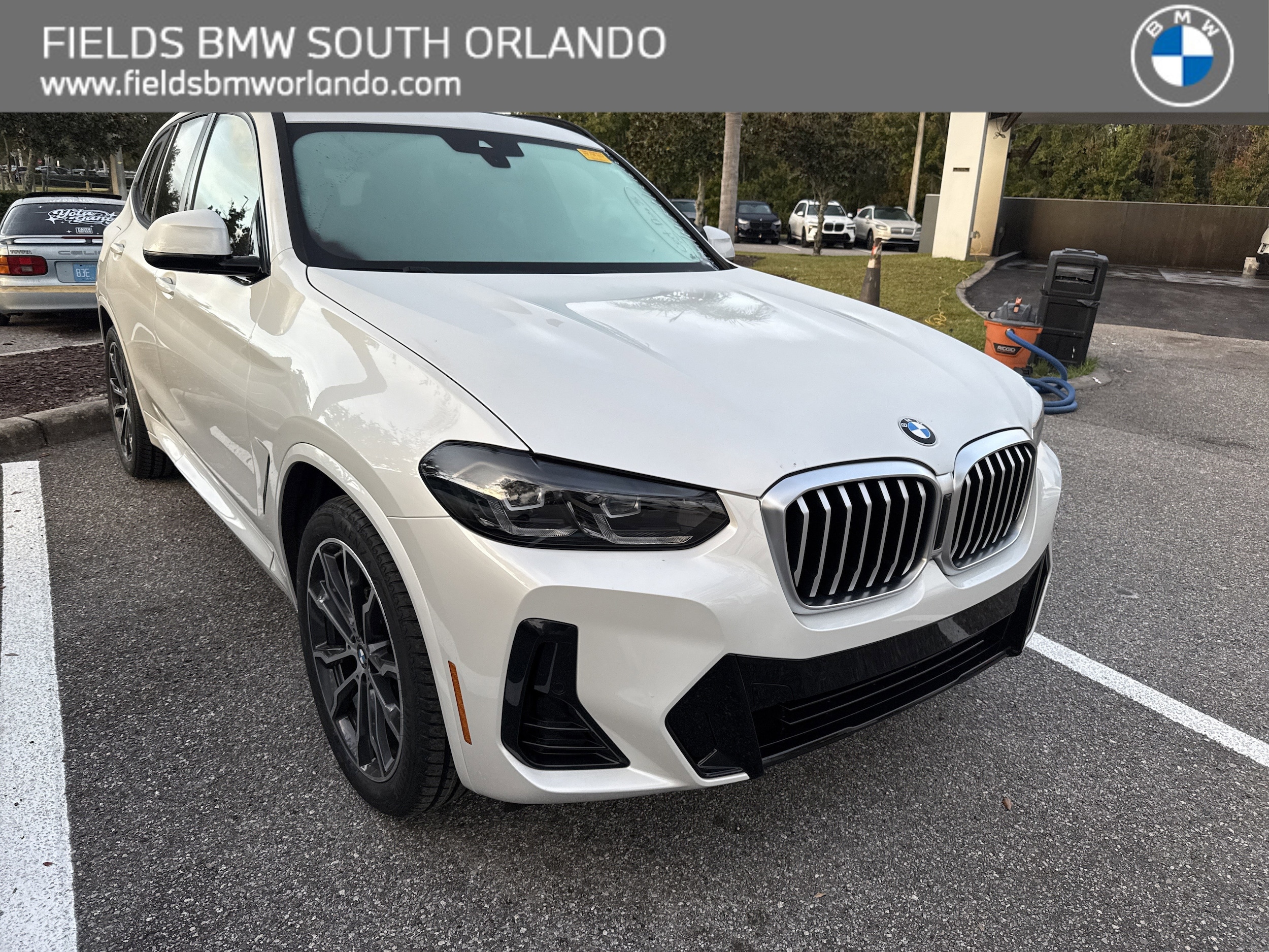 2022 BMW X3 30i's photo