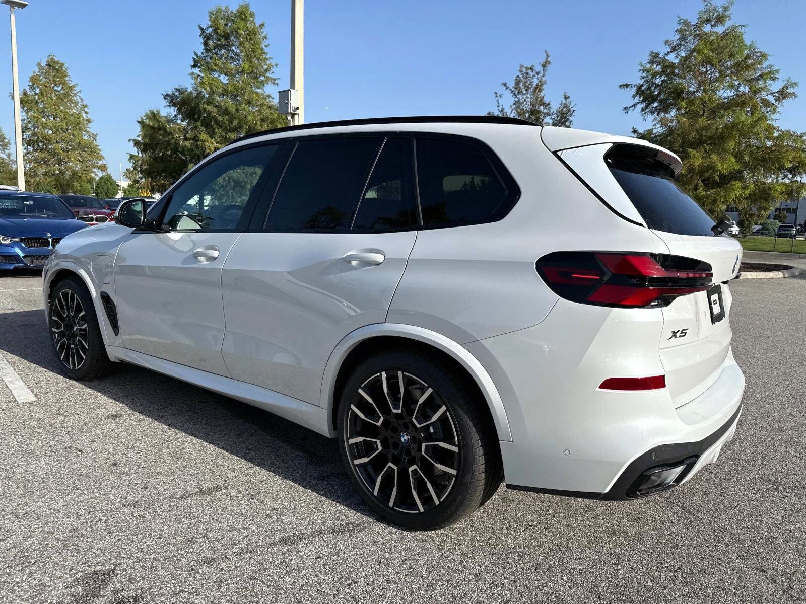 2026 Bmw X5 xDrive50e photo 4
