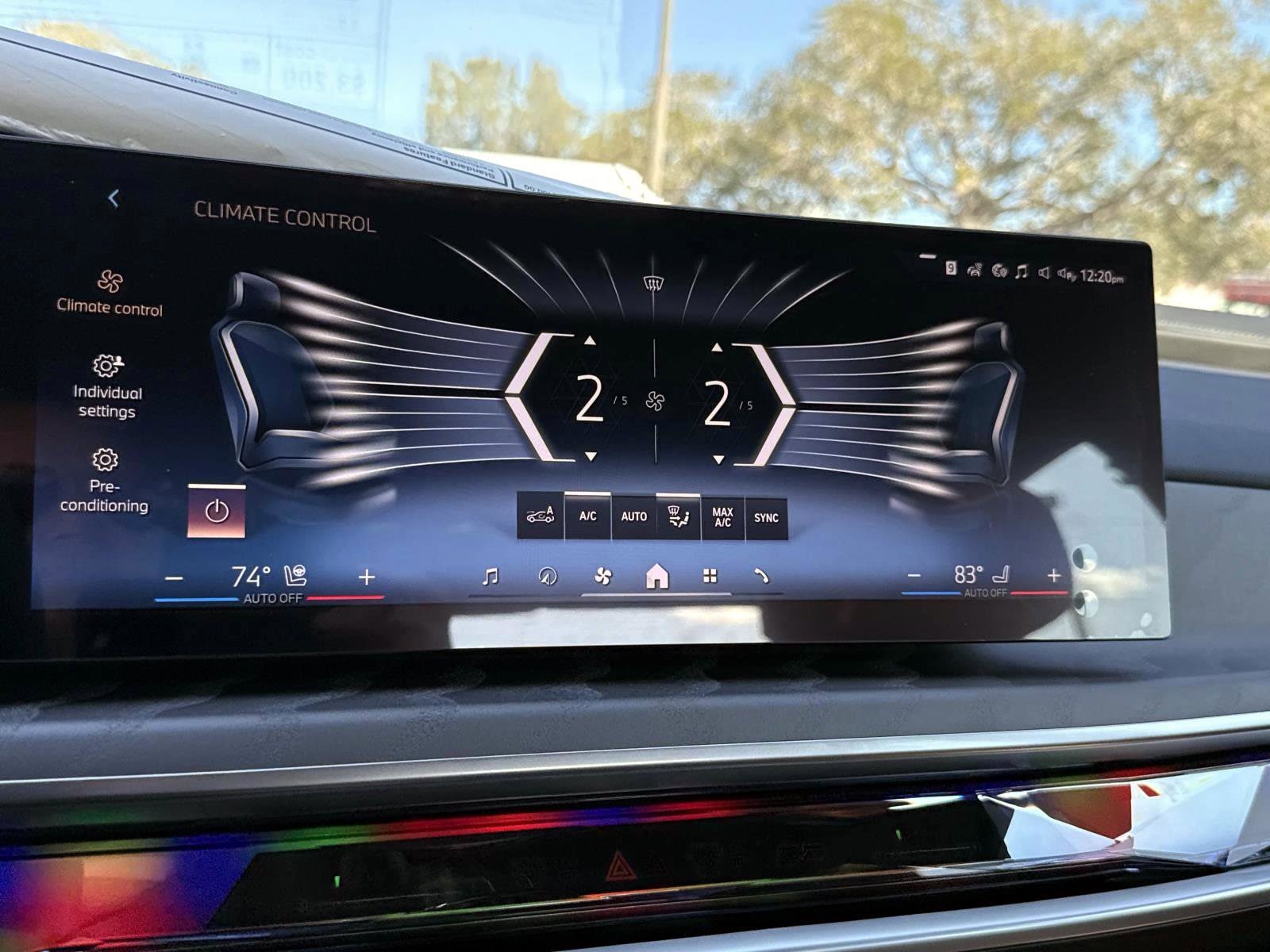 2025 BMW 7 Series 760i - Photo 26