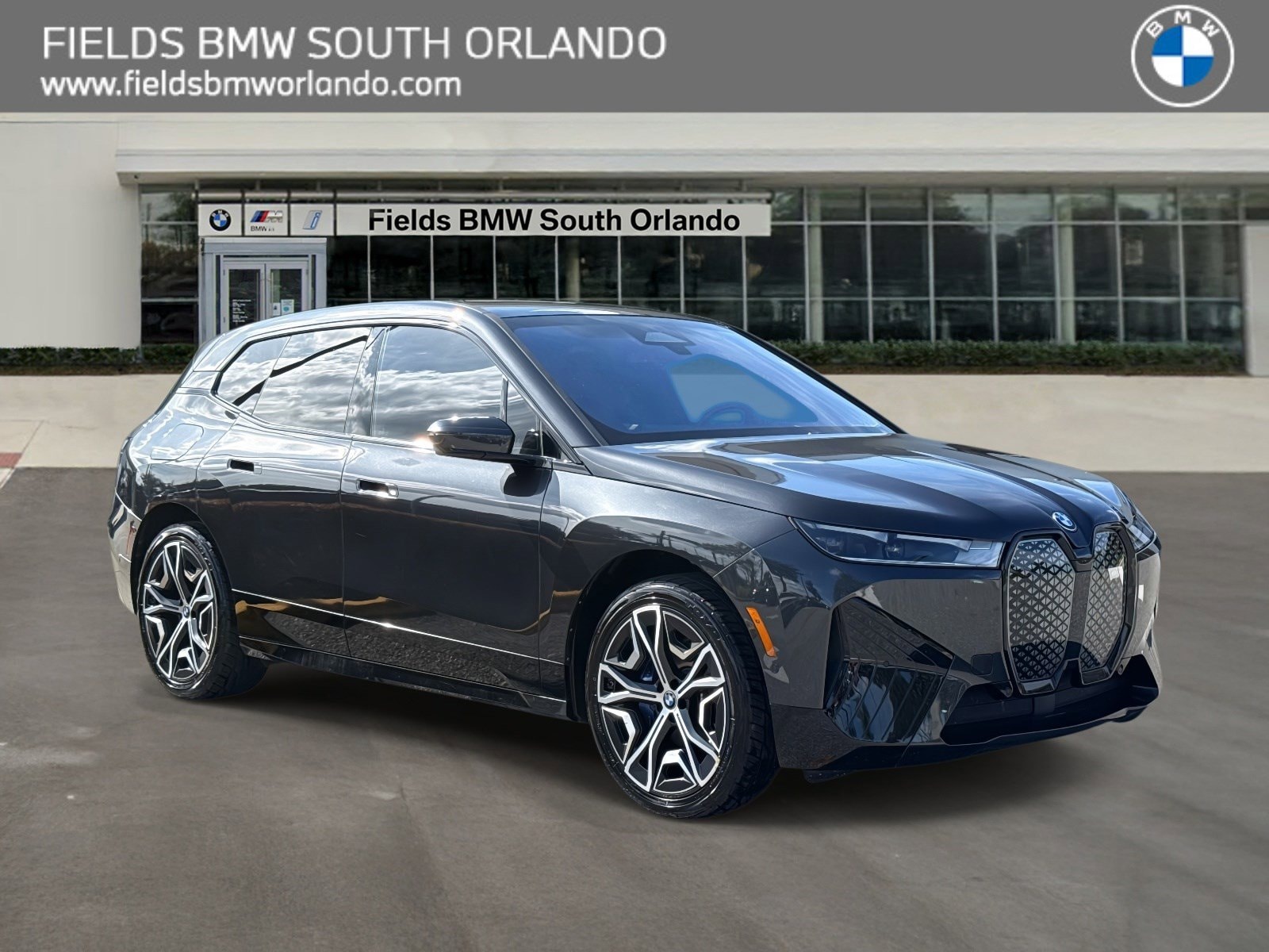 2023 BMW iX Base's photo