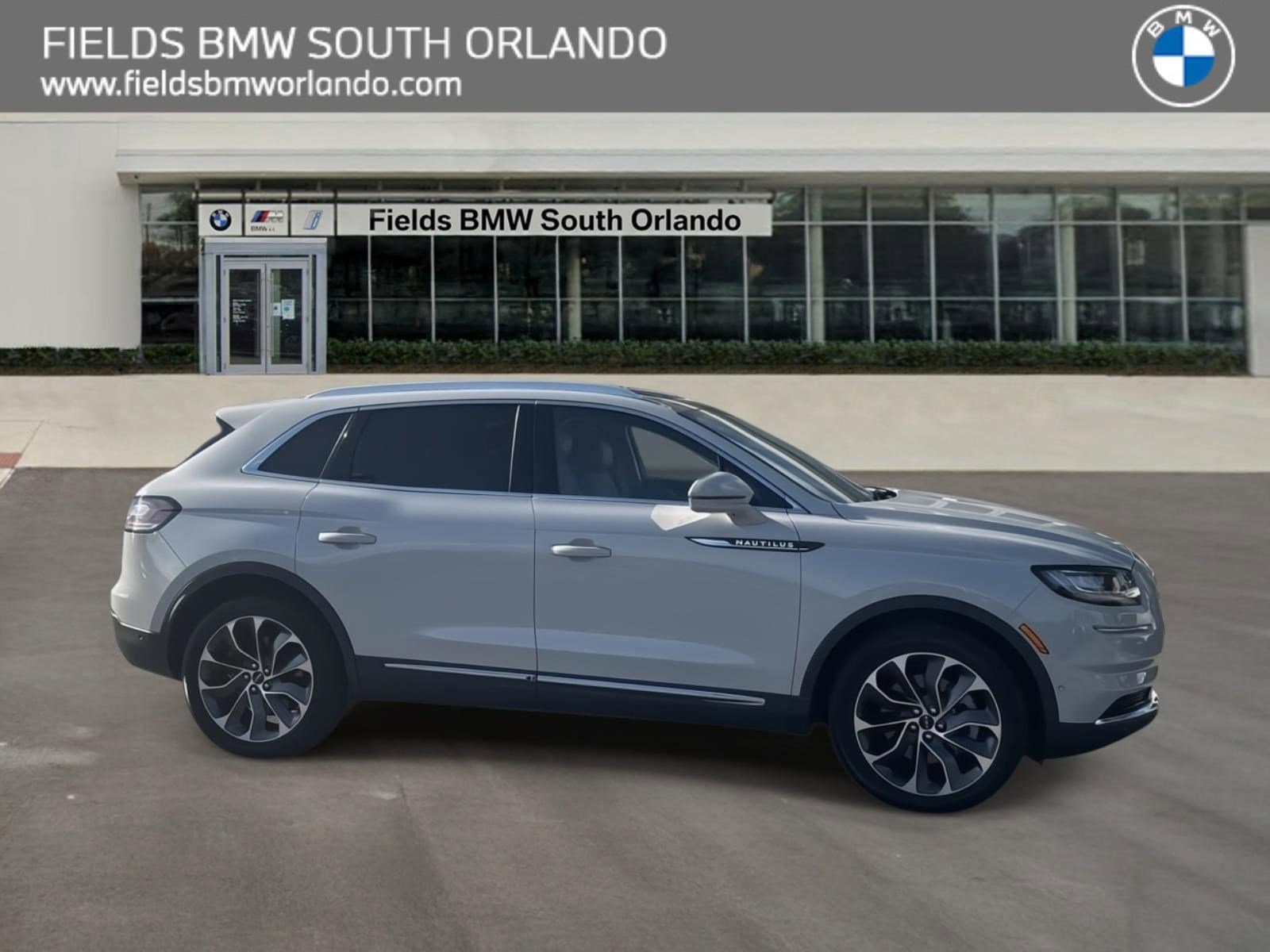 2021 Lincoln Nautilus Reserve's photo