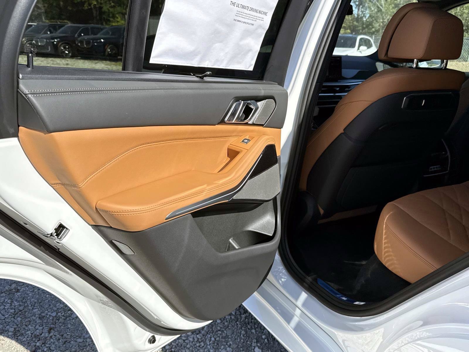 2026 BMW X5 M60i - Photo 13