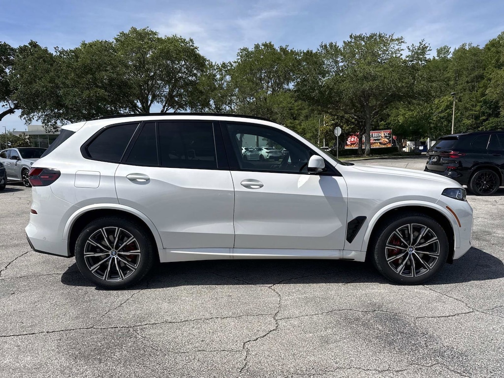 New 2026 BMW X5 xDrive40i xDrive40i Sports Activity Vehicle